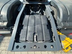 MERCEDES-BENZ Actros 5 L BigSpace 1851 4x2BL Retarder Kli. ACC