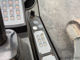 LIEBHERR LH40C Litronic Industry Long reach 43 Ton