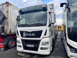 MAN TGX 26.440 Box truck w/ Full side opening. Rep obj