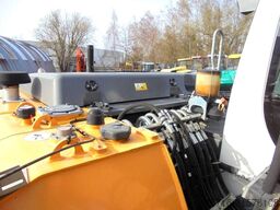 Liebherr A 918 Litronic