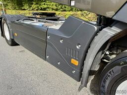 Renault T460 Sleepercab / Euro 6 / 2 x Tank
