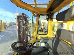 Combilift C3000 GAS TRIPLEX 4900 FREE LIFT CABIN