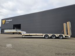 Max Trailer MAX 110 / 3 X STEERING AXLE / HYDRAULIC RAMP