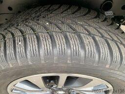 Nissan Navara 4WD 5 posti con HardTop