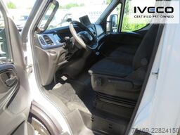 IVECO 70C18A8/P Frischdienstkoffer