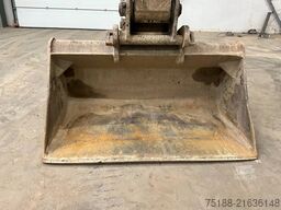 Hitachi ZX 225 US R LC-5B