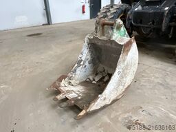 JCB HD 110 WT Hydradig Rototilt