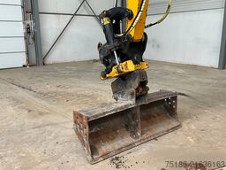 JCB HD 110 WT Hydradig Rototilt