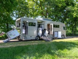 Scania S500  New Scania S500 STX! 6 horses plus living...