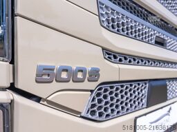 Scania S500  New Scania S500 STX! 6 horses plus living...