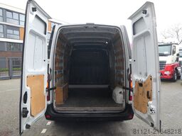 Renault Master | L2H2 | 348578Km | 2017 | 3rd Seat | A/...