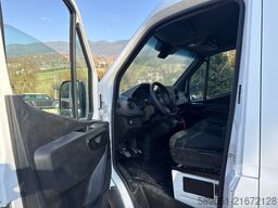 Mercedes-Benz Sprinter 319 6 posti long