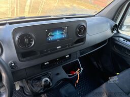 Mercedes-Benz Sprinter 319 6 posti long
