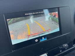 Mercedes-Benz Sprinter 319 6 posti long