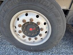 Merker 3 achs Carrier Maxima 1300 Portal 2,9m