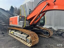 Hitachi ZX210LC-3 crawler excavator with digging bucket, g