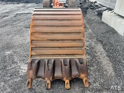 Hitachi ZX210LC-3 crawler excavator with digging bucket, g