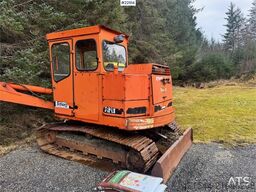 Schaeff HR26 crawler excavator with 2 buckets.