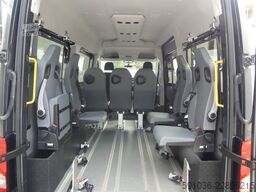 VW Crafter Kombi 35 2.0 TDI MR Autom. RAMPE/9-SITZE