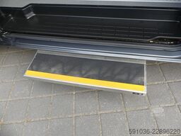 VW Crafter Kombi 35 2.0 TDI MR Autom. RAMPE/9-SITZE