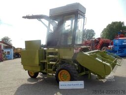 Fortschritt E 281+Maisschneidwerk