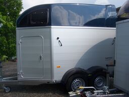 Humbaur Xanthos + dreh und schwenkbare Klappe