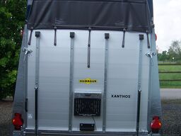 Humbaur Xanthos + dreh und schwenkbare Klappe