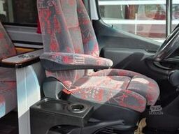 MERCEDES-BENZ 515 Sprinter 22 Schlafsessel Lagerfahrzeug S