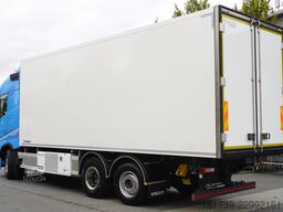 Volvo FH 500 6×2 / 19 EPAL reefer KRONE / ADR