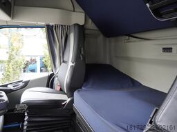 Volvo FH 500 6×2 / 19 EPAL reefer KRONE / ADR
