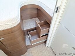 BÜRSTNER Elegance I 910 G Dachklima / Hydr. Hubstützen