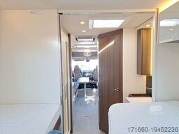 BÜRSTNER Elegance I 910 G Dachklima / Hydr. Hubstützen