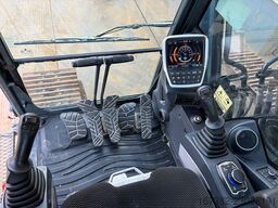 Hyundai HX380L