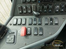 MERCEDES-BENZ Intouro 49 Sitze Liftbus EURO 6