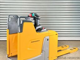 Jungheinrich ERE 225 - Service Neu - Batterie 80% - Nur  1.961 Std. - 2,5t