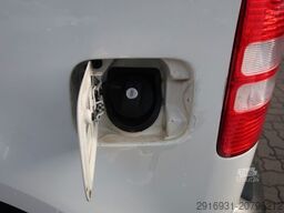 VOLKSWAGEN Caddy 1. Hand / AHK / Klima / FN: 187