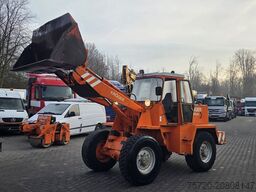 Schaeff Z 908 Btr.-Std. abgelesen !!