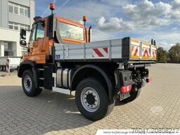 Mercedes-Benz Unimog U 423 4X4 3000