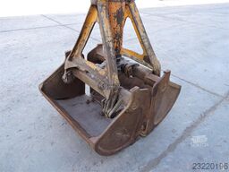 CASE 688B