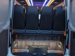 MERCEDES-BENZ Sprinter 519  Allrad 4 x 4  20 / 23 Sitzer Stock