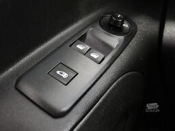 Peugeot Partner 1.2 Benzine! EURO 6 - Airco - Navi - Cr...