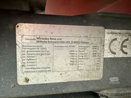 MERCEDES-BENZ Arocs 3243 8x4 Kipper Schwarzmuller Bordmatik