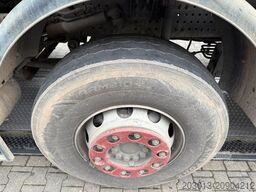 MERCEDES-BENZ Arocs 3243 8x4 Kipper Schwarzmuller Bordmatik