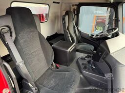 MERCEDES-BENZ Arocs 3243 8x4 Kipper Schwarzmuller Bordmatik