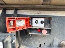 SCHWARZMÜLLER SK SM 5198 Kippauflieger 3 ACHS