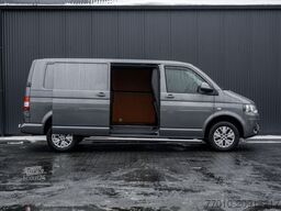 VOLKSWAGEN Transporter T5 2.0 TDI L2H1 | 140PK | Schuifdeur
