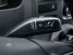 VOLKSWAGEN Transporter T5 2.0 TDI L2H1 | 140PK | Schuifdeur