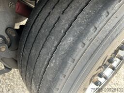 Schmitz Cargobull SCB S3B / Box Trailer / 2x Liftaxle / APK TUV 0...