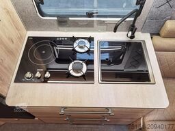 EURAMOBIL XTURA 686 EF /-2025- / 4x4 / TOP-AUSSTATTUNG