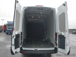 Ford Transit Trend 350 L4H3 Parktronic